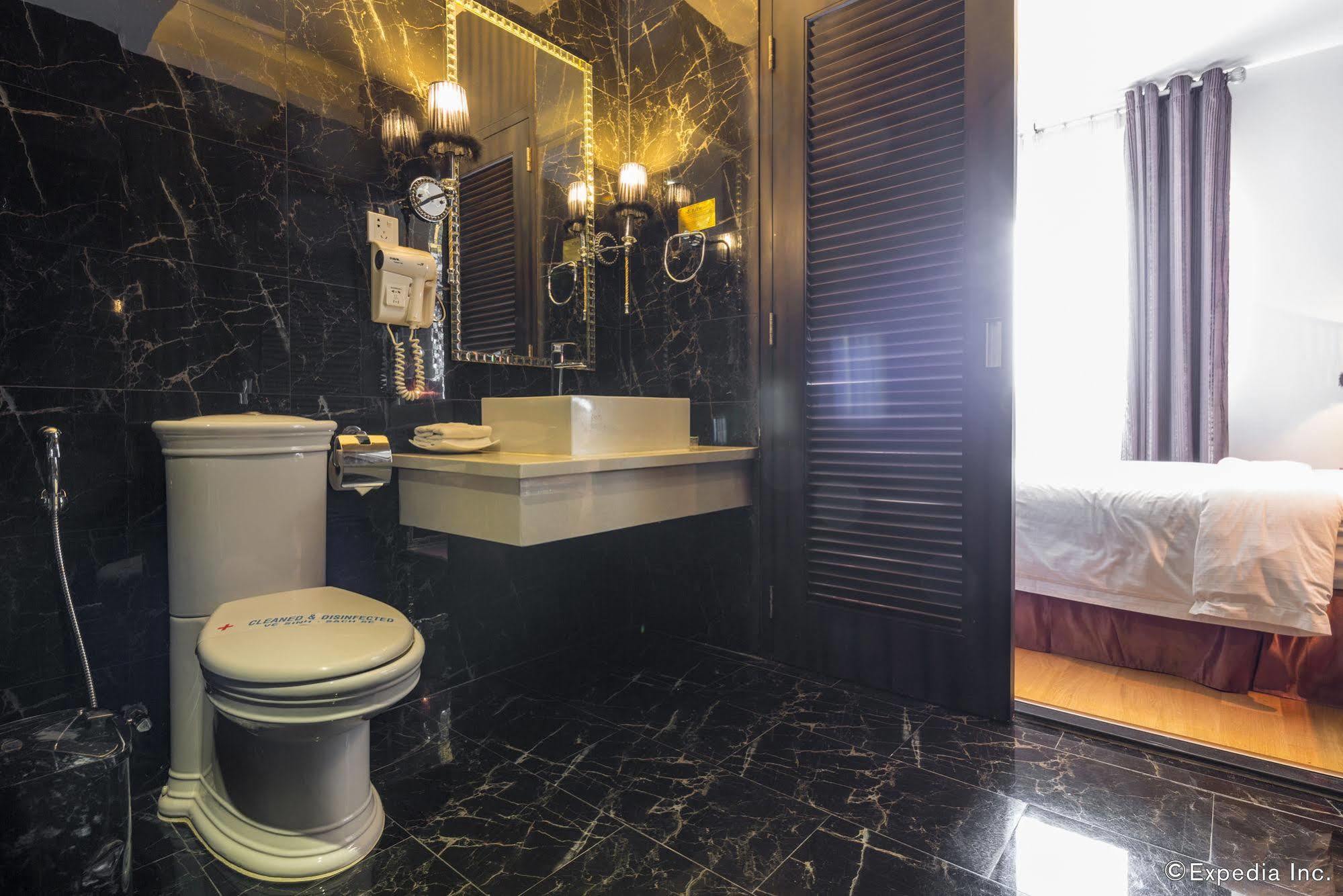 A&Em Hai Ba Trung Hotel Ho Chi Minh City Exterior photo